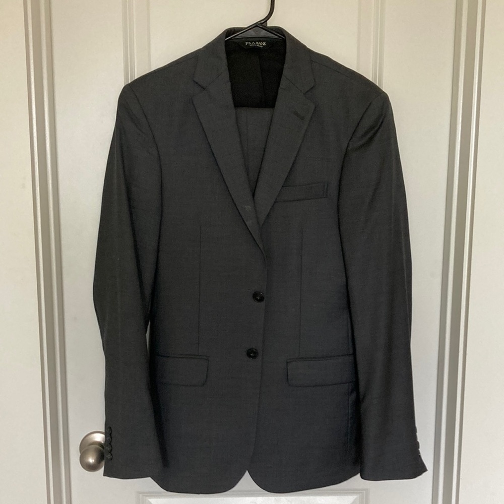 Jos A Banks 35R grey suit with pants